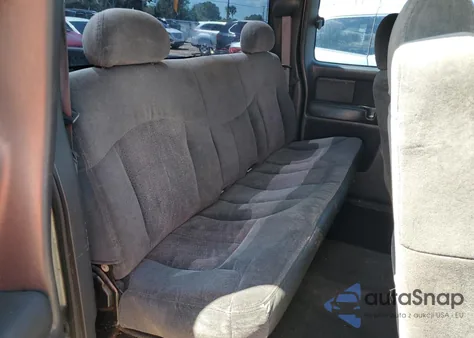 2001 Chevrolet Silverado C1500 из США, поврежденный, VIN 2GCEC19V211121278